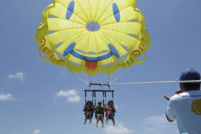 2 in 1 Parasailing and Jet Sky Tour in Cancun - The staff experience: where the best reviews concentrate