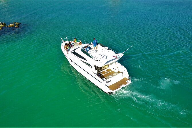 3 Hour Xpu-Ha - 47' Azimut, Tulum, Playa del Carmen, Riviera Maya - On-board party setup: drinks, Bluetooth Spotify, and karaoke
