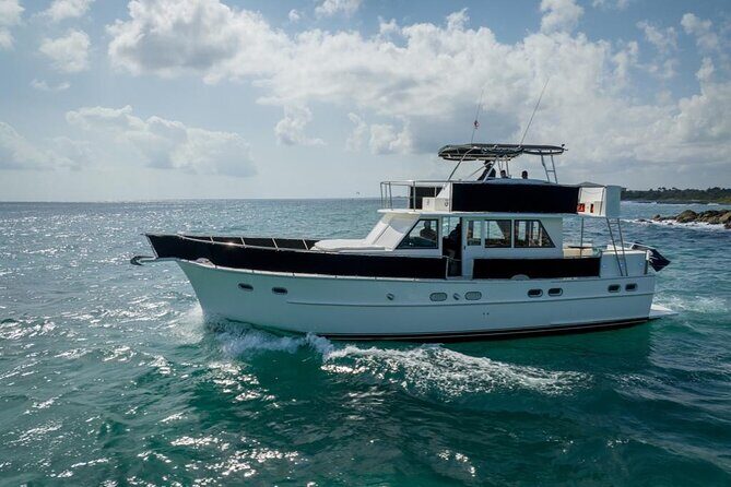 3 Hours - 53' Hatteras - Tulum, Playa Del Carmen, Riviera Maya - 58 Hatteras yacht day on the Riviera Maya: what it’s really like