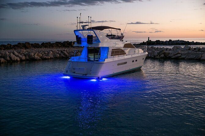 4 Hour - 60' Neptunus - Tulum, Playa del Carmen, Riviera Maya - Drinks included: how the open bar fits the day