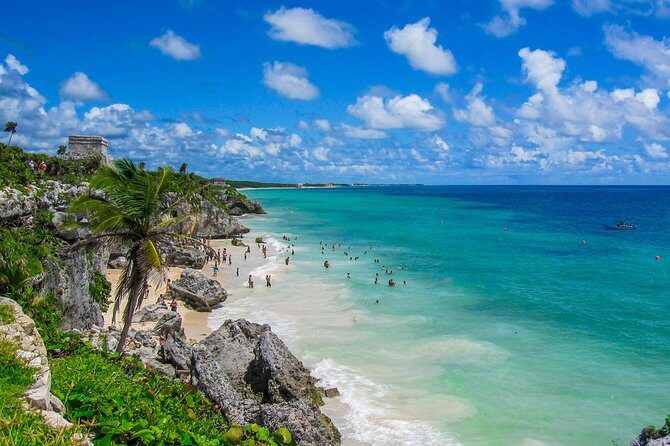 4x1: Coba, Cenote, Tulum and Playa del Carmen Tour from Cancun - Playa del Carmen on 5th Avenue: shopping time with limited breathing room