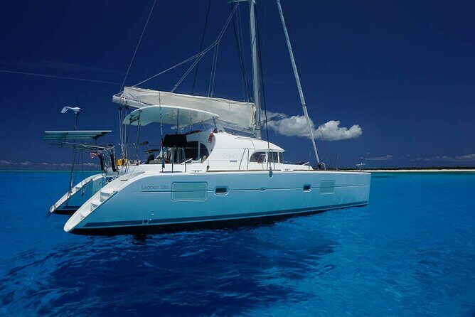 5H Private 40'Catamaran All-Inclusive in Tulum & Playa del Carmen - Meeting at Puerto Aventuras and what to expect in the first hour