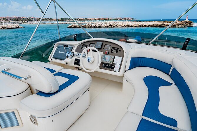 5H private 50' Yacht All-Inclusive from Tulum & Playa del Carmen - A 50 Azimut Yacht Is the Comfort Move From Tulum and Playa del Carmen