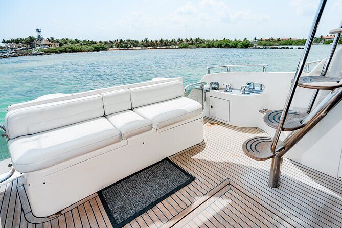 5H private 50' Yacht All-Inclusive from Tulum & Playa del Carmen - Stop Two: Playa La Bocana for Shallow Water, Music, and Ceviche-Fueled Fun