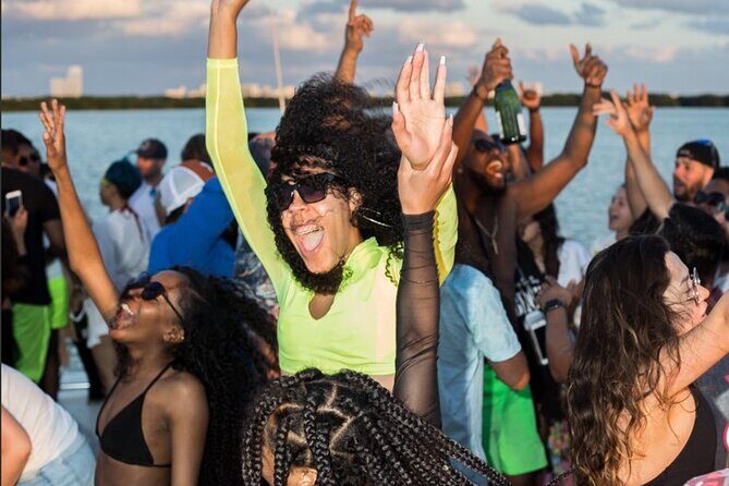 Adults only Hip Hop Sessions Boat Party Cancun - Cancun Hip Hop Booze Cruise Basics: adults-only, 3.5 hours, Playa Tortugas