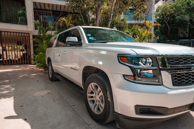 Airport Transfer One Way - Cancun / Tulum - Private or Luxury - Logistics for Real Life: Multiple Flights, Terminals, and Where You Meet Them