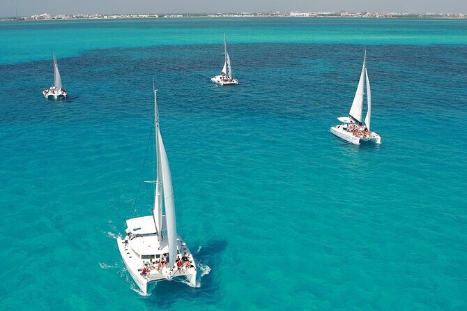 All-Inclusive Isla Mujeres Catamaran with Free Transportation - Starting at Playa Tortugas: the smooth handoff