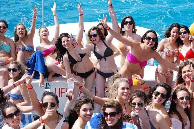 Cancun Adults Only Party Cruise to Isla Mujeres with Open Bar - Why This Adults-Only Party Cruise Works (Even If You’re Not a Mega-Partier)