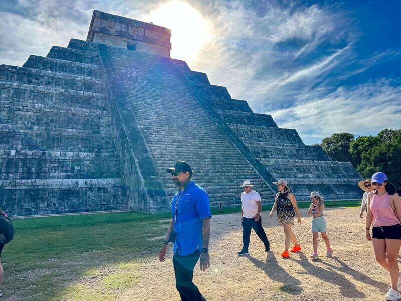 Cancun: Chichen Itza Early Access Guided Tour - El Castillo, the Great Ball Court, and the Temple of the Warriors