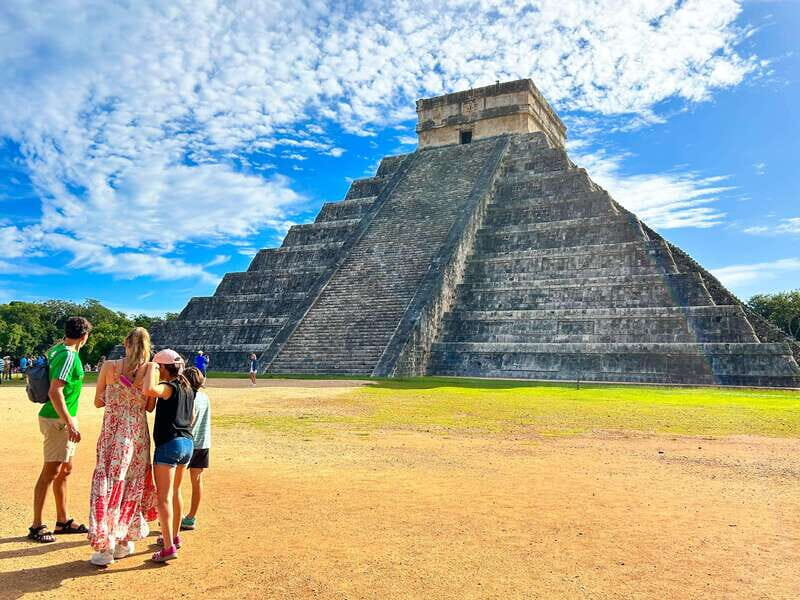 Cancun: Chichen Itza Early Access Guided Tour - Photo Strategy: When to Shoot and When to Walk On