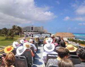 Cancun: Hop-On-Hop-Off Sightseeing Bus Tour - Hotel Zone Circuit: Beaches, La Isla, and the Cancun Sign