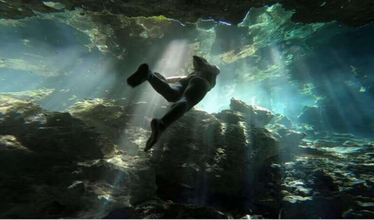 Cancun/Puerto Morelos: Tulum, Cenote & Playa del Carmen Trip - Tulum ruins with live bilingual commentary (and what you’ll actually do there)