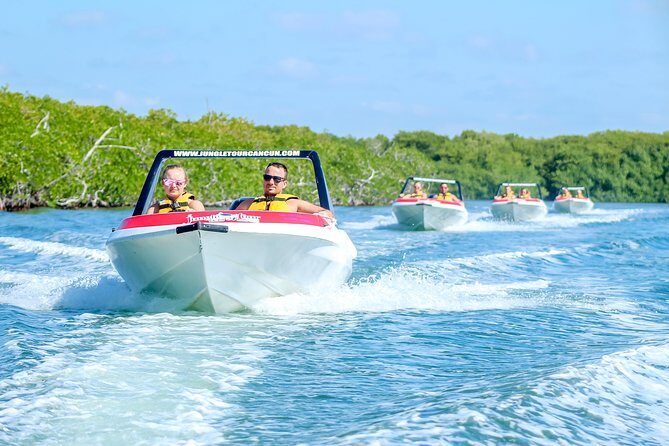 Cancun speedboat and snorkel tour: shared speedboat - Nichupte Lagoon speedboat time: the fun part with real structure