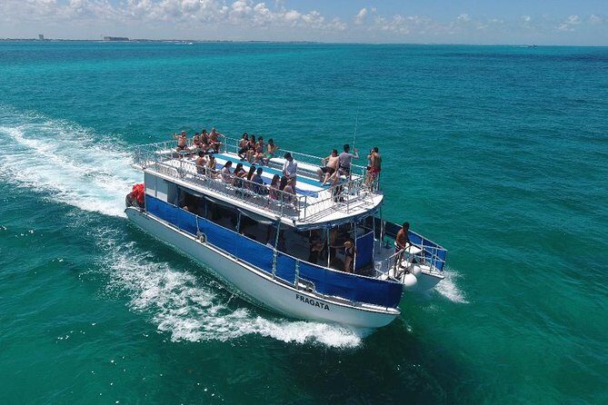 Catamaran Tour to Isla Mujeres all Included - Cruising the Nichupte lagoon: scenery + the warm-up act