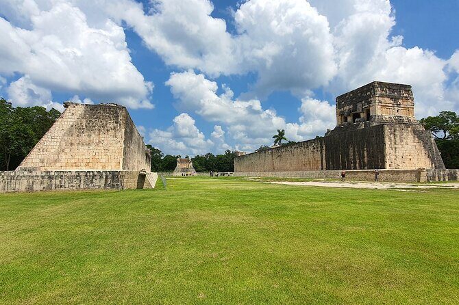 Chichen Itza, Beautiful Cenote and Valladolid All Inclusive Tour - Valladolid: a charming stop, but it’s a quick taste