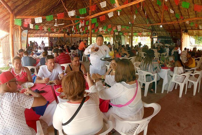Chichen Itza & Cenote All-Inclusive Tour – Taxes & Entry Included - Chichén Itzá: how the tour times your visit and your photos