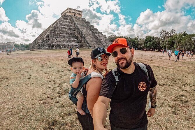 Chichén Itzá, Cenote and Valladolid with Lunch and transportation. - The Mayan store stop: useful break or time-sink