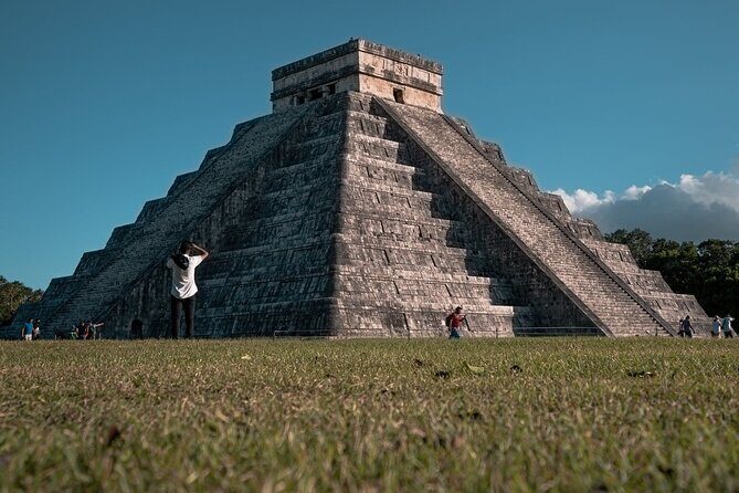 Chichén Itzá, Cenote and Valladolid with Lunch and transportation - Chichén Itzá with a real archaeology guide: what to focus on