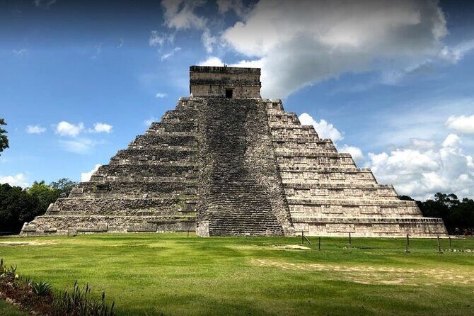Chichen Itza Deluxe from Cancun to Playa del Carmen - Breakfast, drinks, and how the schedule stays tolerable
