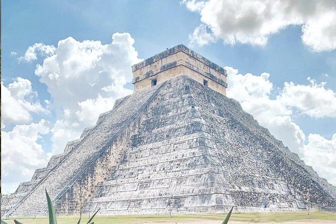 Chichen Itza Full Day Tour - Getting to Chichén Itzá with a real story, not just directions
