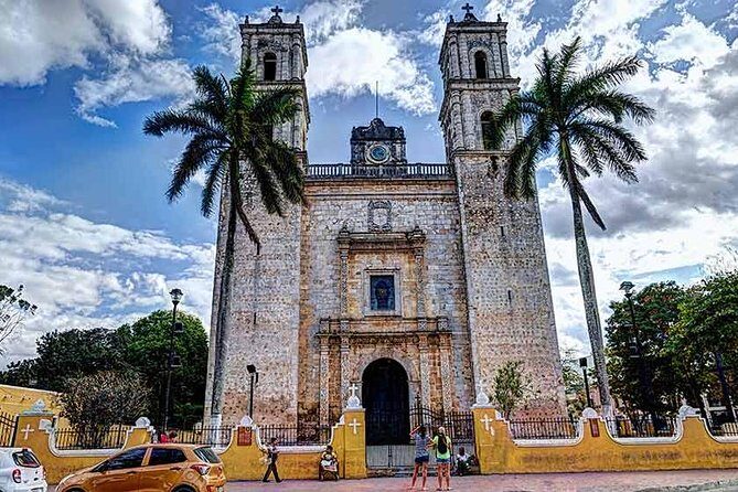 Chichen Itza Full Day Tour - Izamal’s yellow streets and the Kinich Kakmo climb