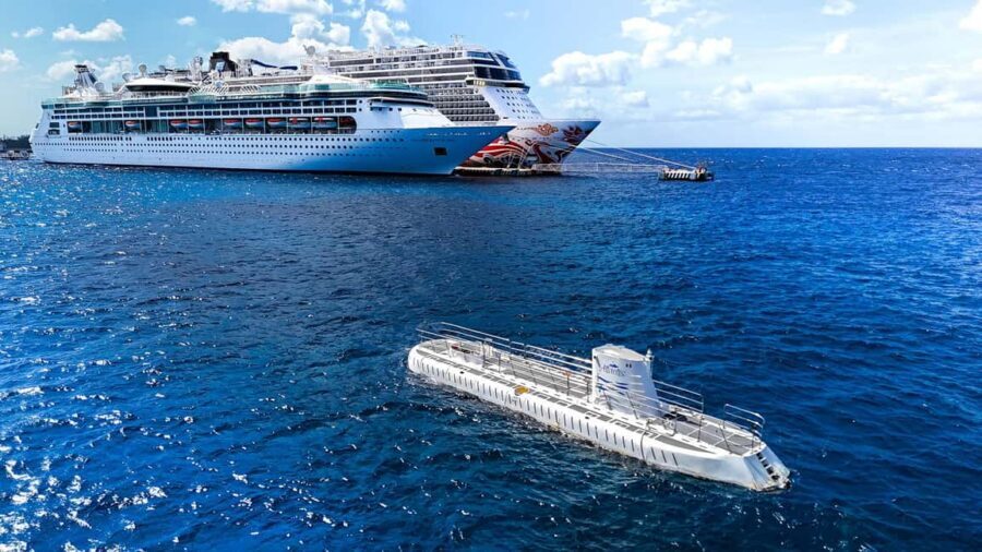 Cozumel: Atlantis Submarine Adventure - A real submarine ride in Cozumel: why it works