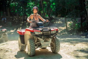 Cozumel: ATV Ride to Jade Cavern, Beach Club Access & Lunch - Getting picked up in Cozumel without losing an hour