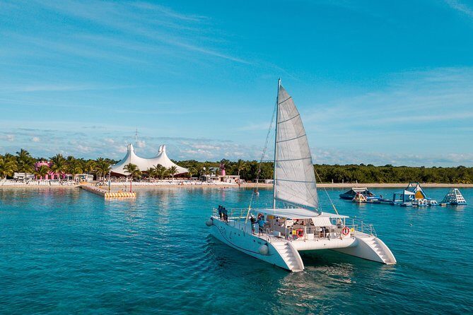 Cozumel Catamaran Snorkeling Tour & lunch® - Drinks onboard and after snorkeling: fun, but with rules