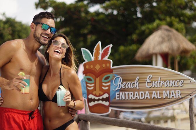 Cozumel Shore Excursion: Playa Uvas Private Beach Pass - Lunch and the open bar: what to expect from the included food/drinks