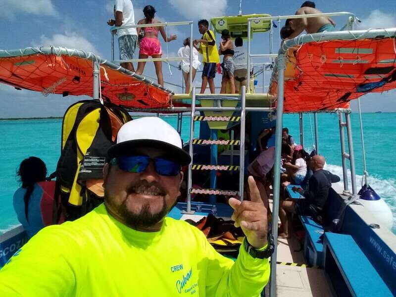 Cozumel: VIP Glass Bottom Boat & Snorkeling 3 Reefs Tour - Stop 1: Villa Blanca Reef and the easy start to snorkeling