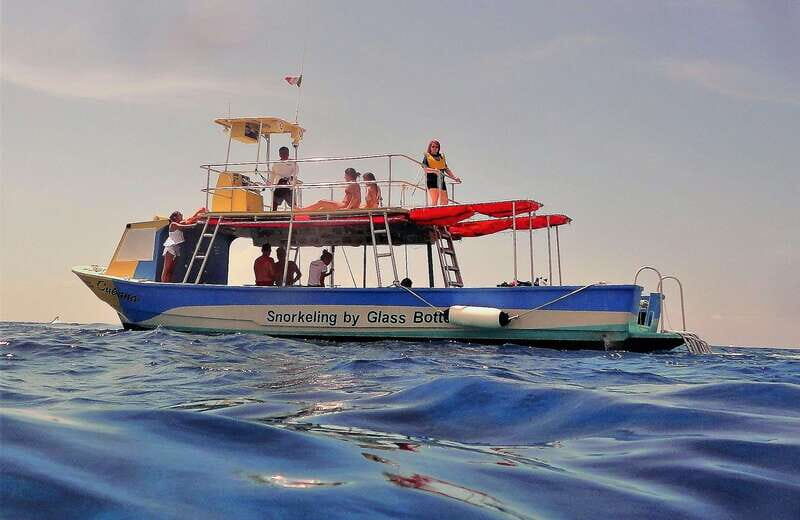 Cozumel: VIP Glass Bottom Boat & Snorkeling 3 Reefs Tour - Getting to El Cid La Ceiba and finding your crew fast