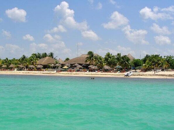 Deluxe Private Boats - 40 ft Catamaran - Key things to know before you book