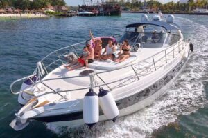 DIVA 60ft Elite Italian Yacht Experience in Cancun - Choosing the Right Duration: 1 to 8 Hours and What Changes