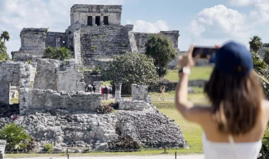 From Cancun: Coba, Tulum & Mayan Traditions Guided Tour - Lunch at the cenote: buffet energy, with a couple of caveats