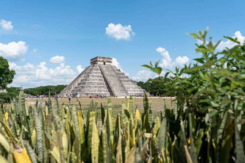 From Merida: Chichen Itza, Izamal & Cenote with Buffet Lunch - Izamal’s yellow streets and the Kinich Kak Moo viewpoint