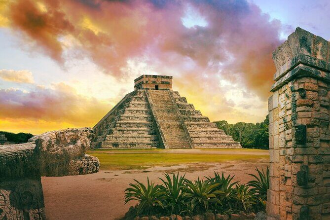 Guided Tour to Chichen Itza Cenote and Valladolid - Food and Drinks: The Included Lunch and the Things You’ll Pay For
