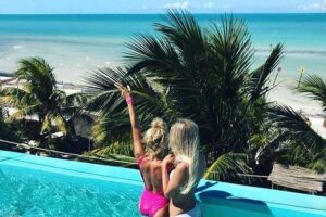 Holbox Island Full Day Trip with Lunch From Playa del Carmen - Playa del Carmen Pickup and the Reality of a Long Van Ride