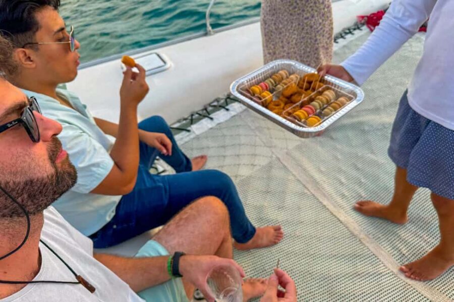 Isla Mujeres: Catamaran Ride with Open Bar, Snorkeling, and Lunch - Snorkeling Stop: How the Reef Window Works (and Why It’s Short)