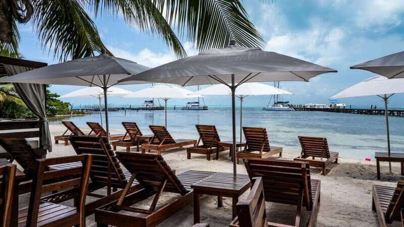 Isla Mujeres: Catamaran with Open Bar, Snorkeling and Lunch - Crew Energy: The Names That Keep Showing Up