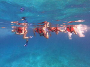 Isla Mujeres: Snorkeling Adventure at the Underwater Museum - El Farito Reef: the boat-only snorkeling start