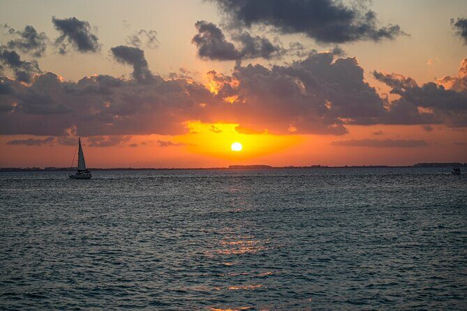 Isla Mujeres Sunset Cruise and Tour from Cancun - Why this 4pm Isla Mujeres sunset cruise fits Cancun