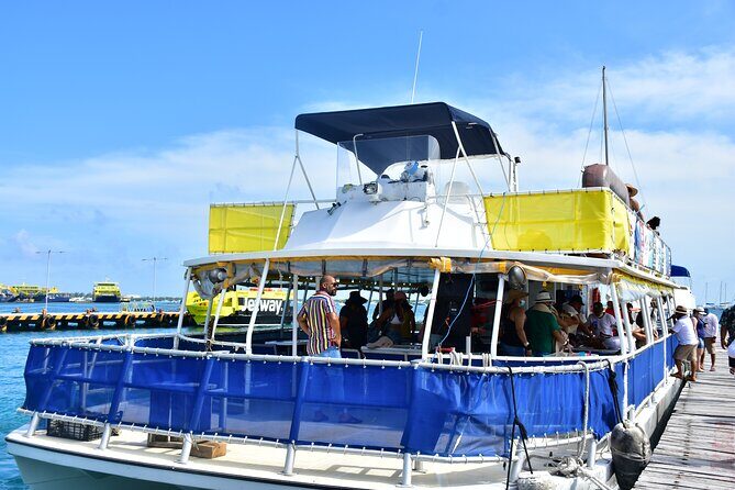 Isla Mujeres Unlimited! Fun & Party with transportation - Party Catamaran to Isla Mujeres: What the Day Feels Like