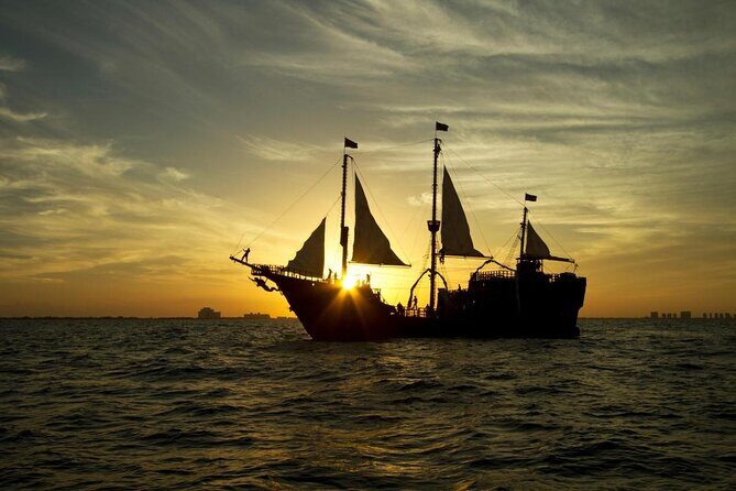 Jolly Roger Pirate Show and Dinner in Cancun - Key things to know before you book the Jolly Roger in Cancun