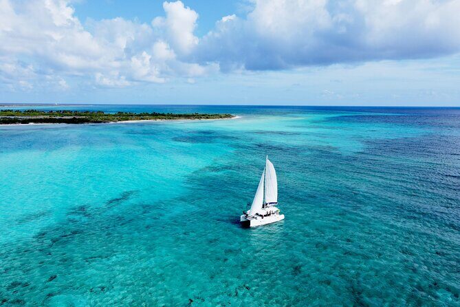 Lagoon 39ft Private Catamaran 5hr - El Cielo Full Experience - The Crew Factor: Names You’ll Hear Again and Again