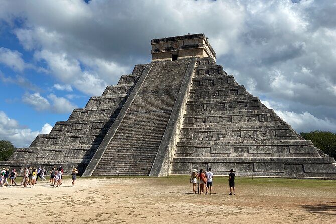 Merida : Chichen Itza, Izamal and Cenote with lunch and pick up - One-Day Circuit From Mérida: Izamal, Ik Kil, and Chichén Itzá