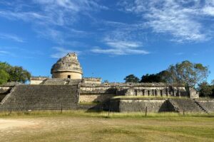 Merida : Chichen Itza, Izamal and Cenote with lunch and pick up - Izamal’s Yellow City: Pyramid Time and Photo-Friendly Streets