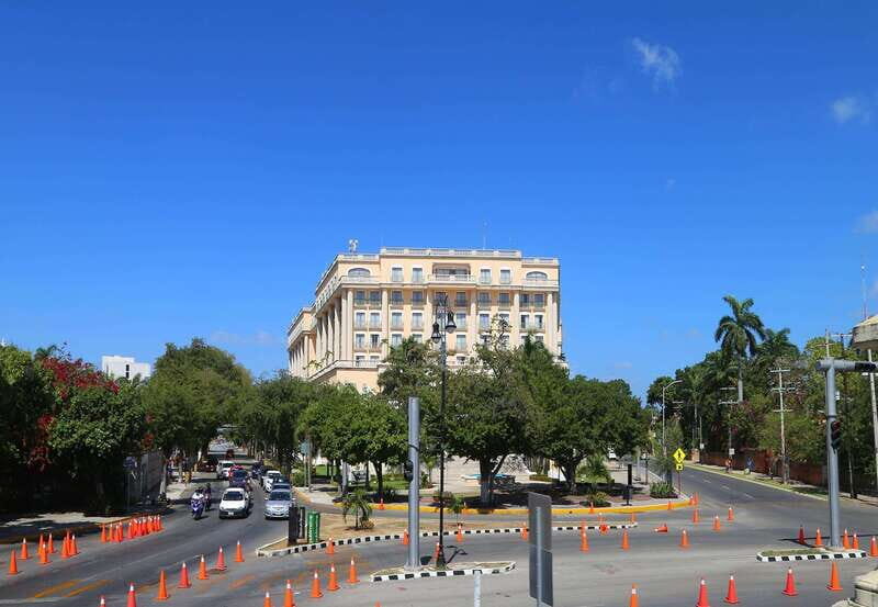 Mérida: Panoramic Sightseeing Tour Bus Ticket with 2 Routes - Audio guide in Spanish: worth it, even if your Spanish is basic