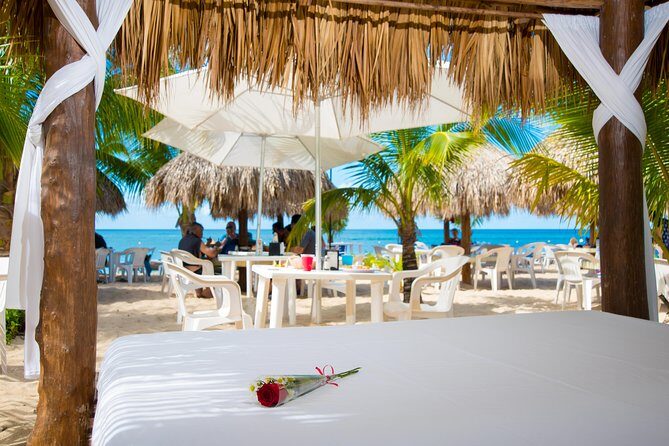 Mr Sanchos Romantic Day Beach Pass for Two - Food and open bar: where the value shines (and where it may not)