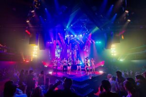 MYST Euphoria live, 22 : 30 hrs Cancun, 20% cashback F&B - The 10:30 pm Show Flow: What Happens During Those ~3 Hours