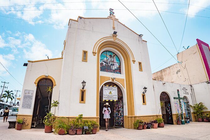 Open Top City Tour & Beach Break - Benito Juárez Park walk: what you’ll see and how much time you get